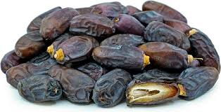 تصویر 1 از خرما خاصویی گلپایگان ویژه خانواده با تازگی و طعم بی‌ نظیر